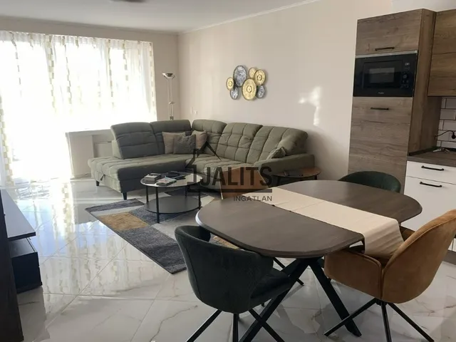 Kiadó lakás Budapest IX. kerület, Lechner Ödön fasor 78 nm