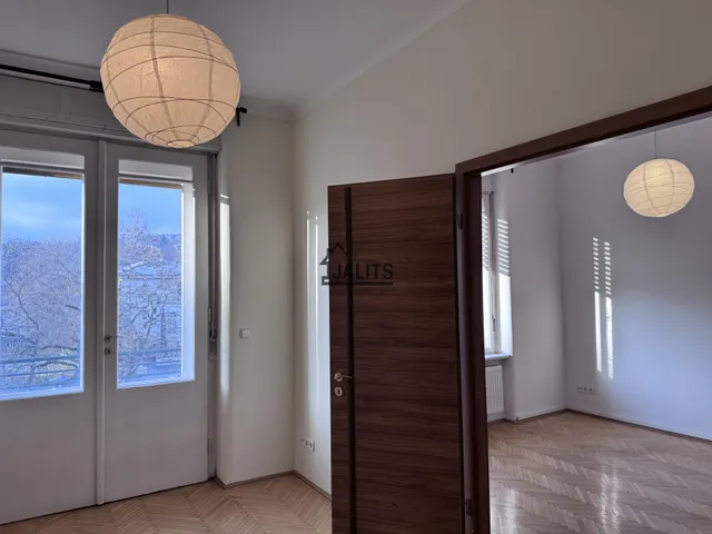 Kiadó lakás Budapest XII. kerület, Németvölgy 76 nm