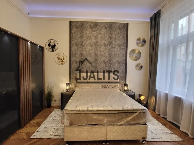 Kiadó lakás Budapest V. kerület, Váci utca 50 nm