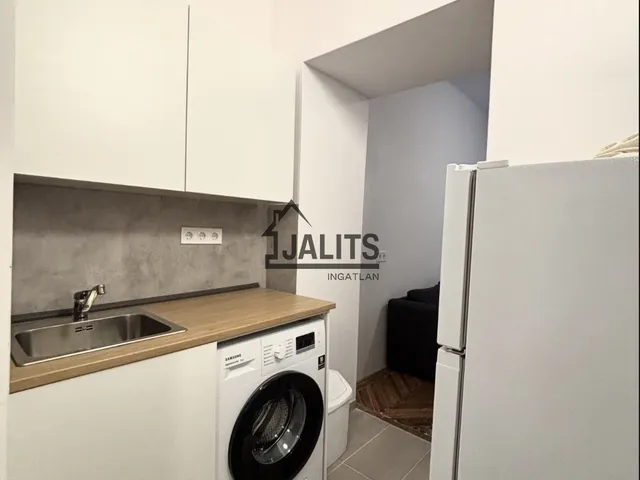 Kiadó lakás Budapest VIII. kerület, Szerdahelyi utca 22 nm