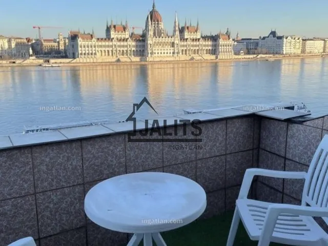 Kiadó lakás Budapest II. kerület, Bem rakpart 61 nm