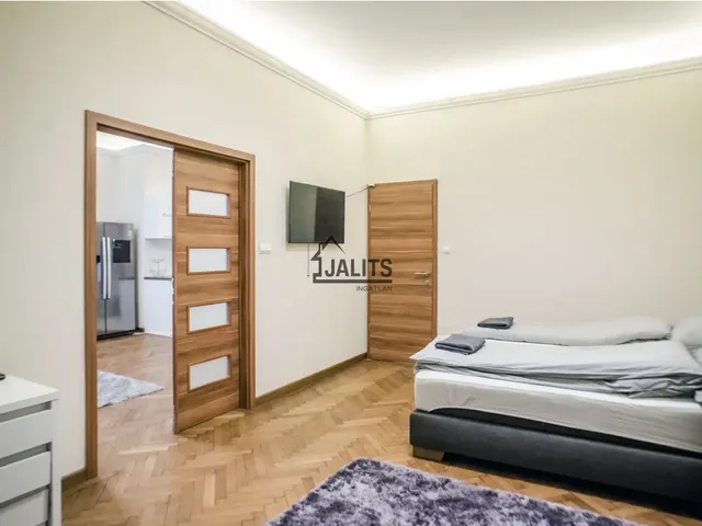 Kiadó lakás Budapest V. kerület, Szemere utca 67 nm