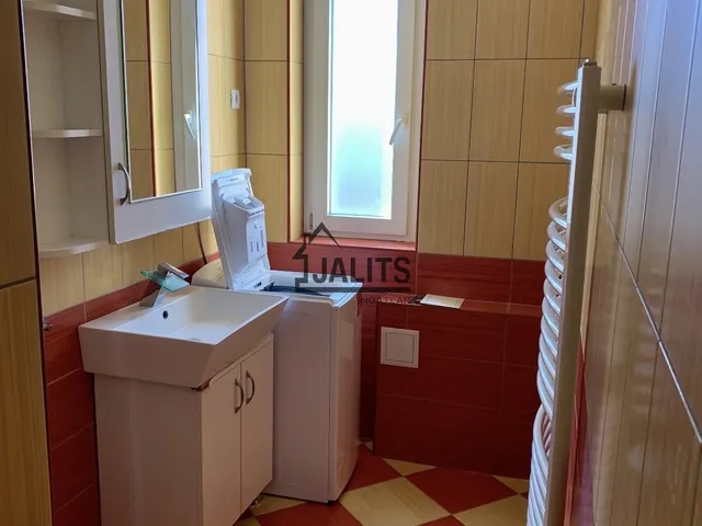 Kiadó lakás Budapest XIII. kerület, Balzac utca 45 nm