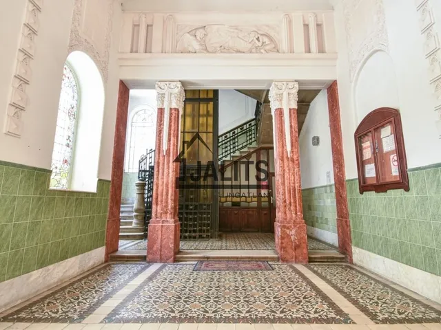 Eladó lakás Budapest VI. kerület, Hajós utca 62 nm