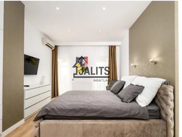 Kiadó lakás Budapest VI. kerület, Vörösmarty utca 100 nm