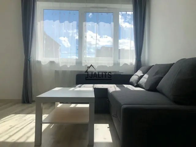 Kiadó lakás Budapest XIII. kerület, Apály utca 75 nm
