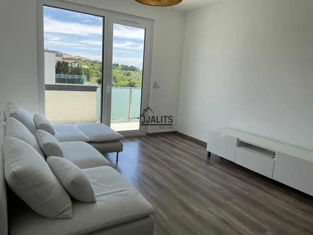 Kiadó lakás Budapest XI. kerület, Madárhegy 61 nm