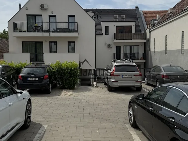 Kiadó lakás Budaörs, Szabadság út 76 nm