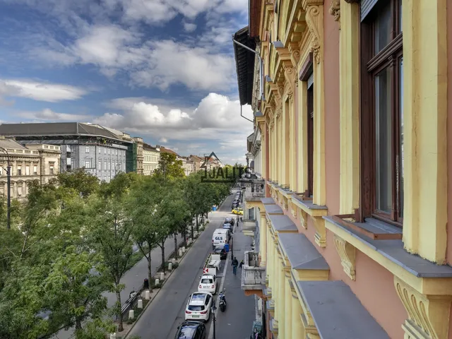 Eladó lakás Budapest VI. kerület, Andrássy út 163 nm