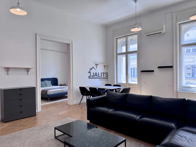 Eladó lakás Budapest VII. kerület, Kazinczy utca 90 nm