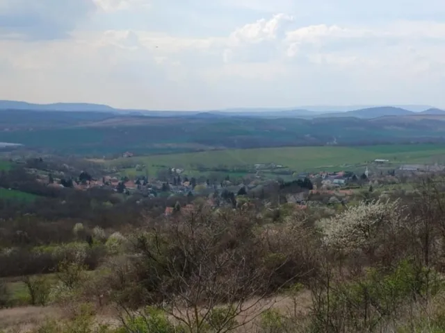 Eladó telek Úny 3971 nm