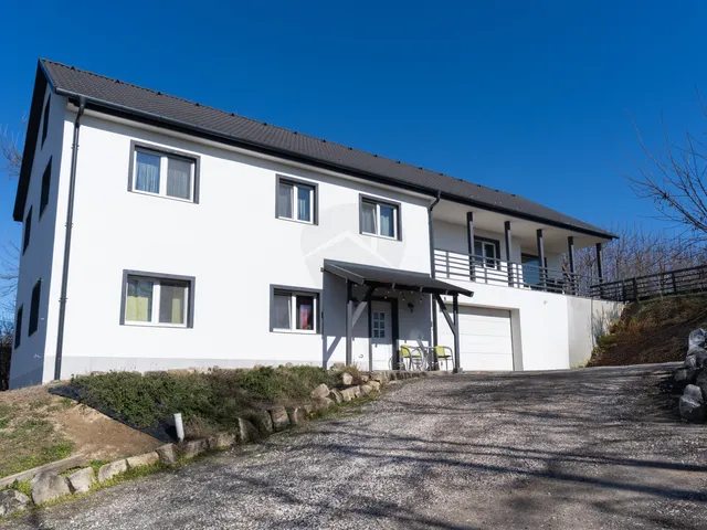 Eladó ház Tabajd 320 nm