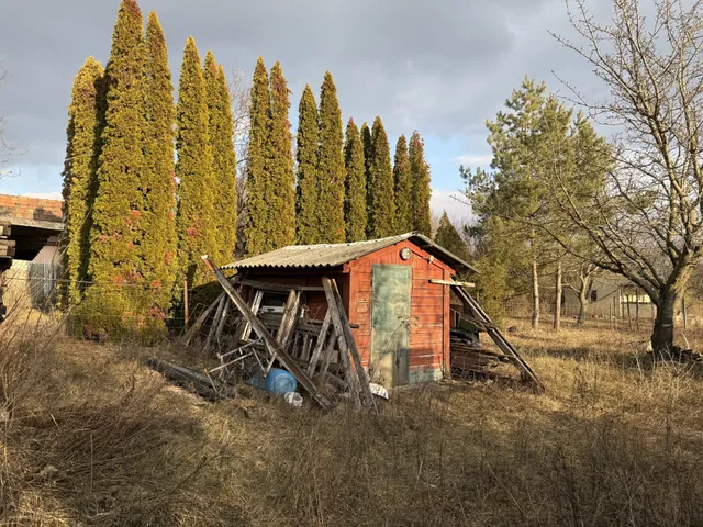 Eladó telek Újbarok 1719 nm