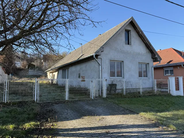 Eladó ház Vál 106 nm