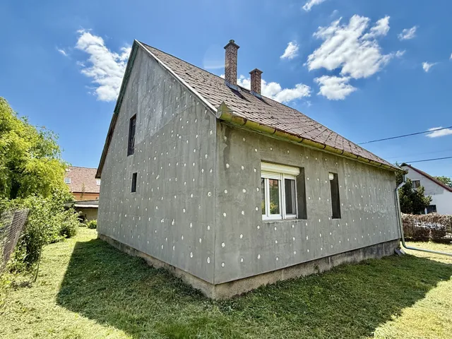 Eladó ház Páty 80 nm