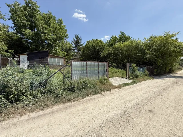 Eladó telek Etyek 800 nm