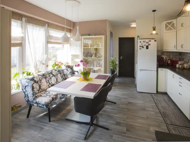 Eladó ház Zsámbék 150 nm