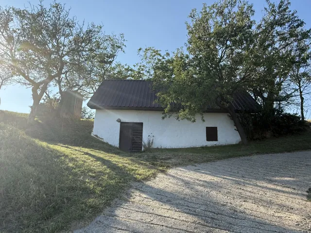 Eladó telek Csór 1884 nm