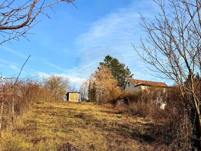 Eladó telek Etyek 800 nm