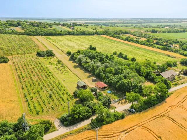 Eladó üdülő és hétvégi ház Kápolnásnyék 50 nm