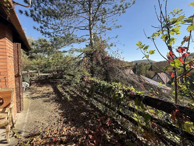 Eladó telek Biatorbágy 2780 nm