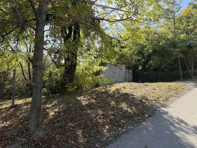 Eladó telek Biatorbágy 2780 nm