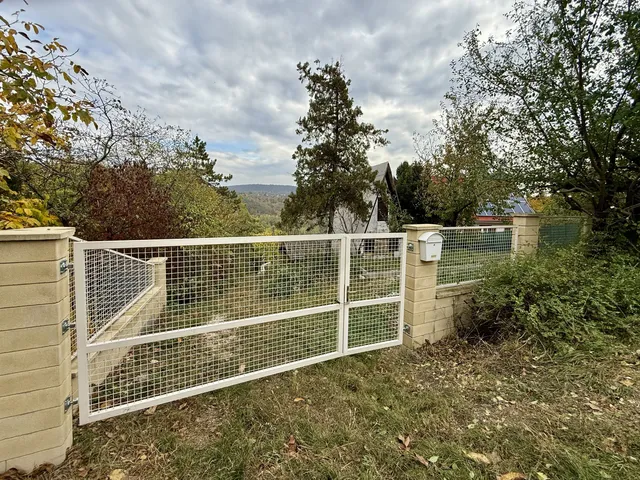 Eladó üdülő és hétvégi ház Biatorbágy, Pecató 20 nm