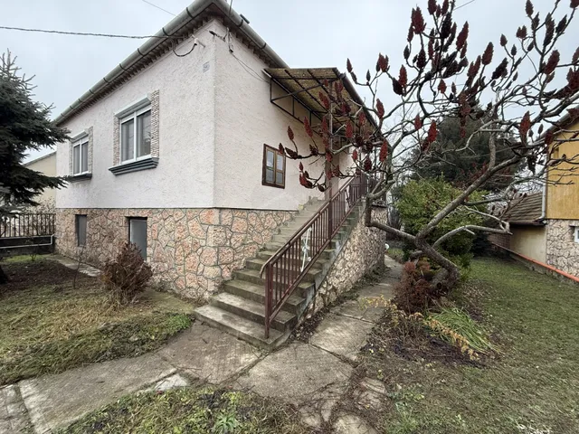 Eladó ház Kömlőd 100 nm