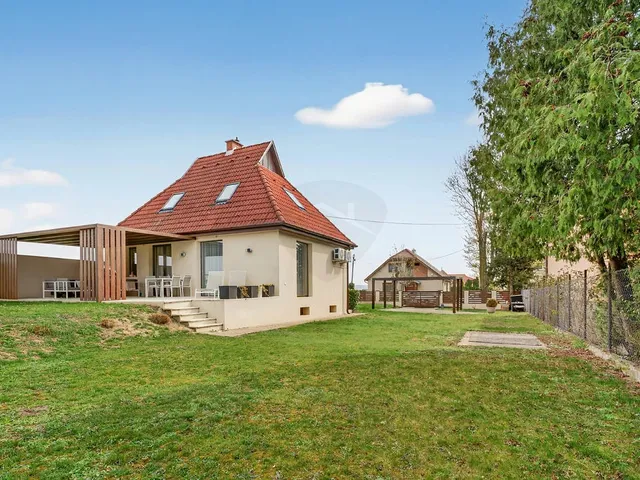 Eladó ház Zsámbék 183 nm