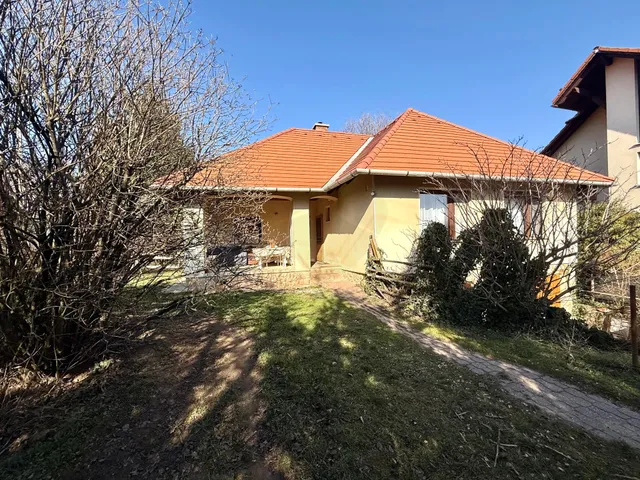 Eladó ház Esztergom 230 nm