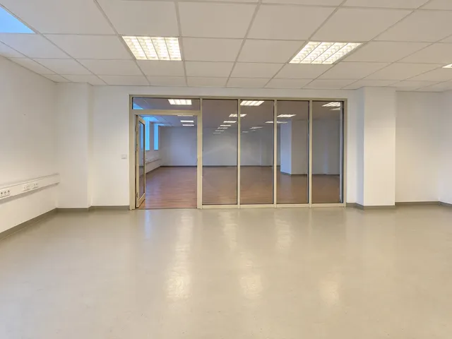 Eladó kereskedelmi és ipari ingatlan Bicske, Telep 163 nm