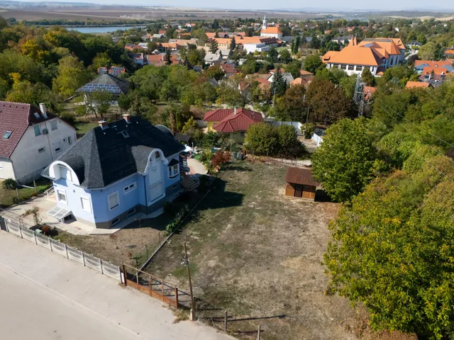 Eladó telek Biatorbágy, Bia 702 nm