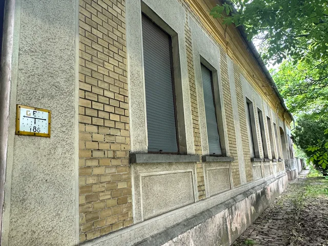 Eladó ház Mezőberény, Városközpont 180 nm