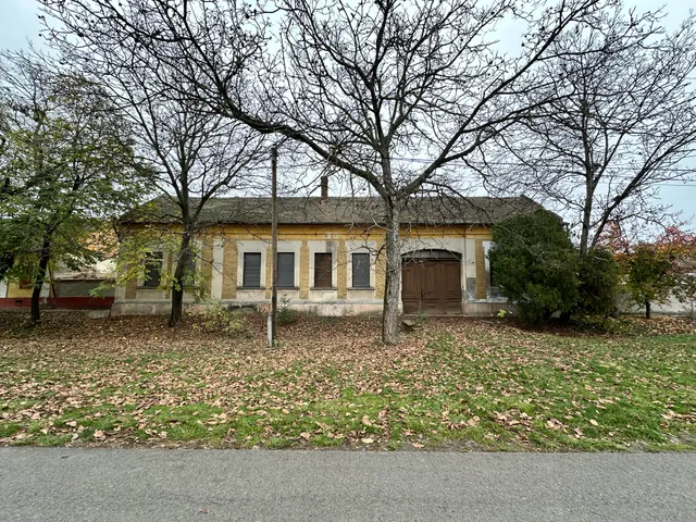 Eladó ház Mezőberény, Városközpont 180 nm