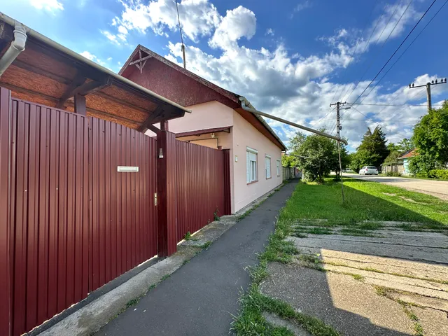 Eladó ház Békéscsaba, Erzsébethely (Jamina) 146 nm