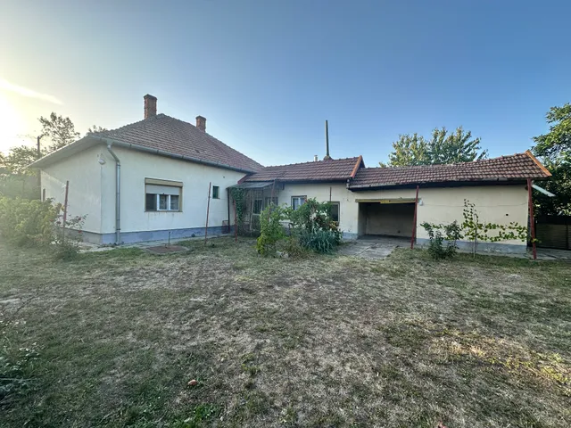 Eladó ház Mezőberény, Városközpont 90 nm
