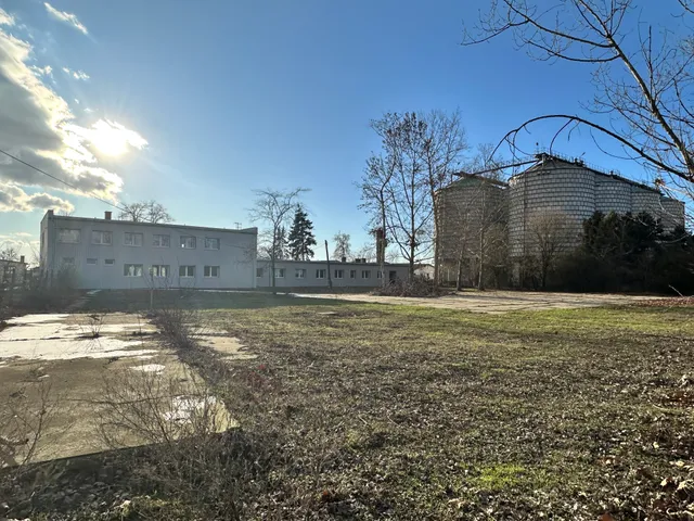 Eladó kereskedelmi és ipari ingatlan Kondoros 18529 nm