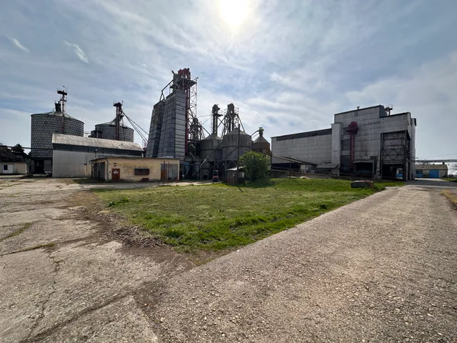 Eladó kereskedelmi és ipari ingatlan Kondoros 18529 nm