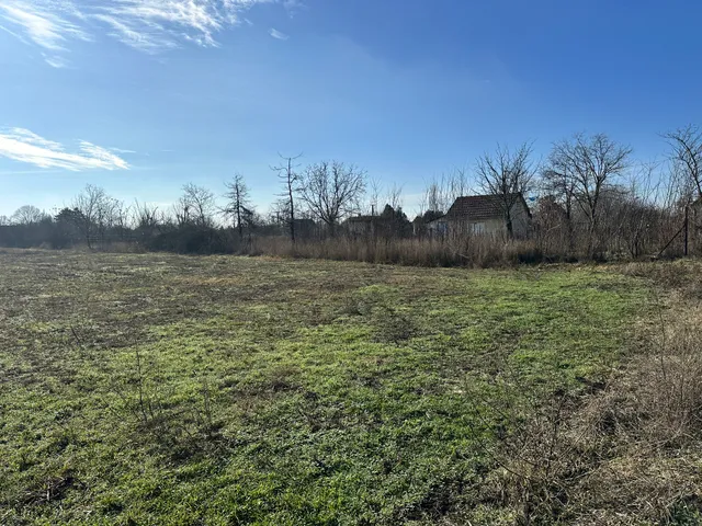 Eladó telek Békéscsaba, Kenderföldek 1905 nm