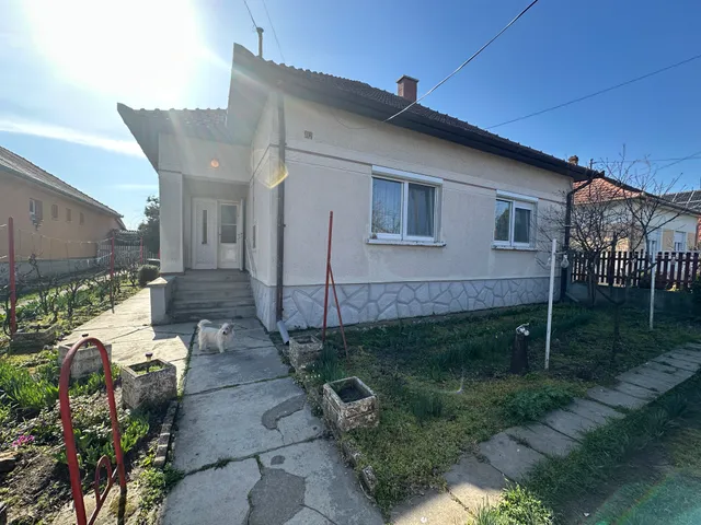 Eladó ház Békéscsaba, Oncsakertek 73 nm