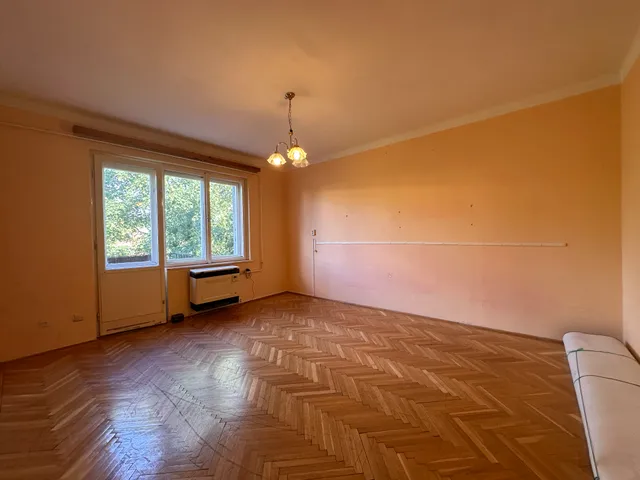 Eladó lakás Békéscsaba, Penza-lakótelep 38 nm