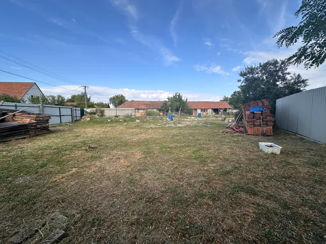 Eladó telek Békéscsaba, Mezőmegyer 746 nm