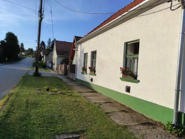 Eladó ház Környe 114 nm