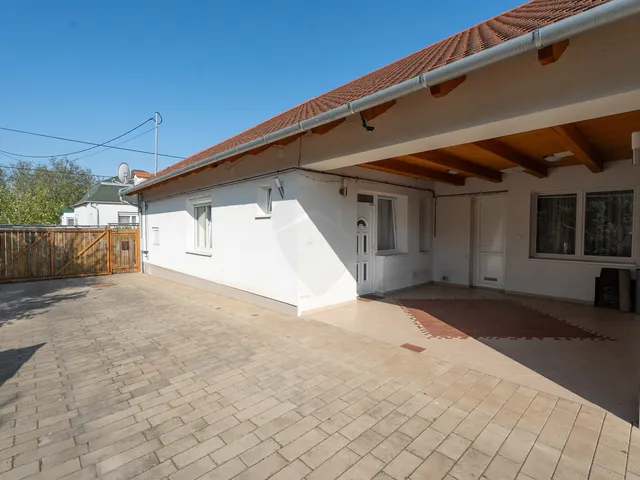Eladó ház Környe 186 nm