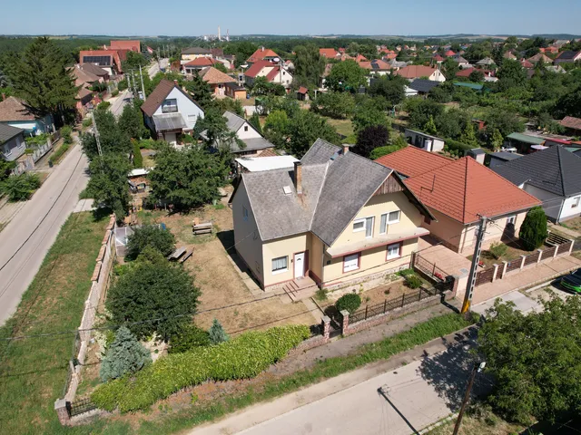 Eladó ház Oroszlány 119 nm