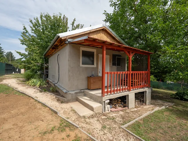 Eladó ház Tatabánya 27 nm