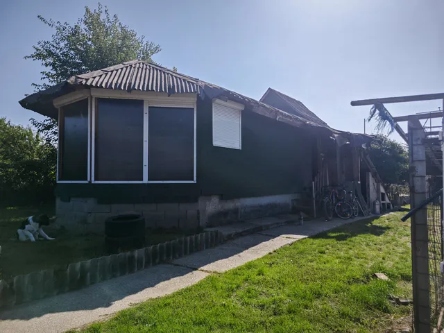 Eladó ház Környe 160 nm