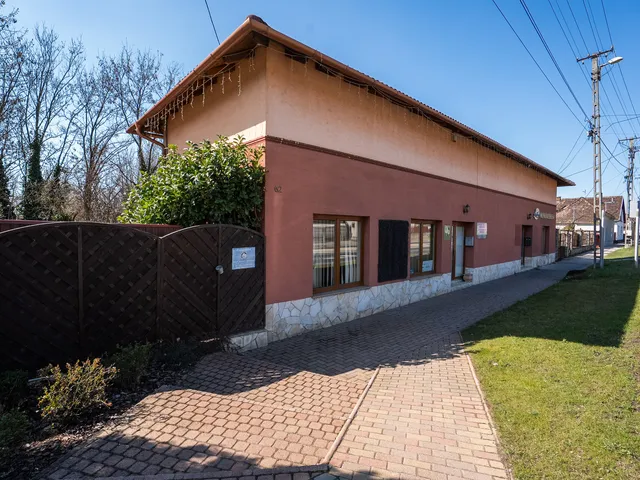Eladó kereskedelmi és ipari ingatlan Vértesszőlős 95 nm