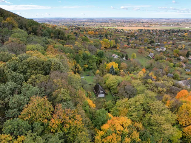 Eladó telek Baj 4168 nm