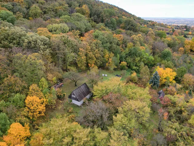 Eladó telek Baj 4168 nm